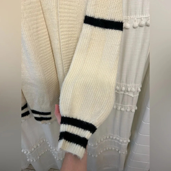 Allie Rose Soft Cardigan cream with black detail size L - Picture 3 of 6